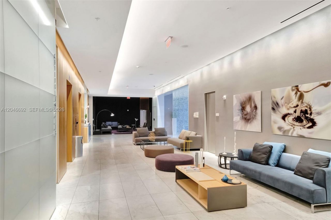 88 SW 7th St, Unit 3604, Miami, FL 33130 Photo
