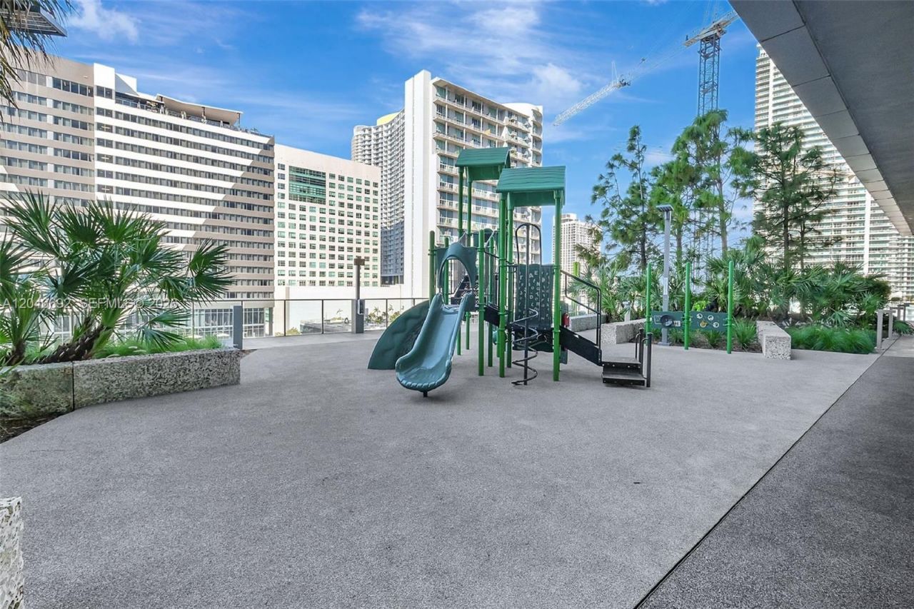 88 SW 7th St, Unit 3604, Miami, FL 33130 Photo