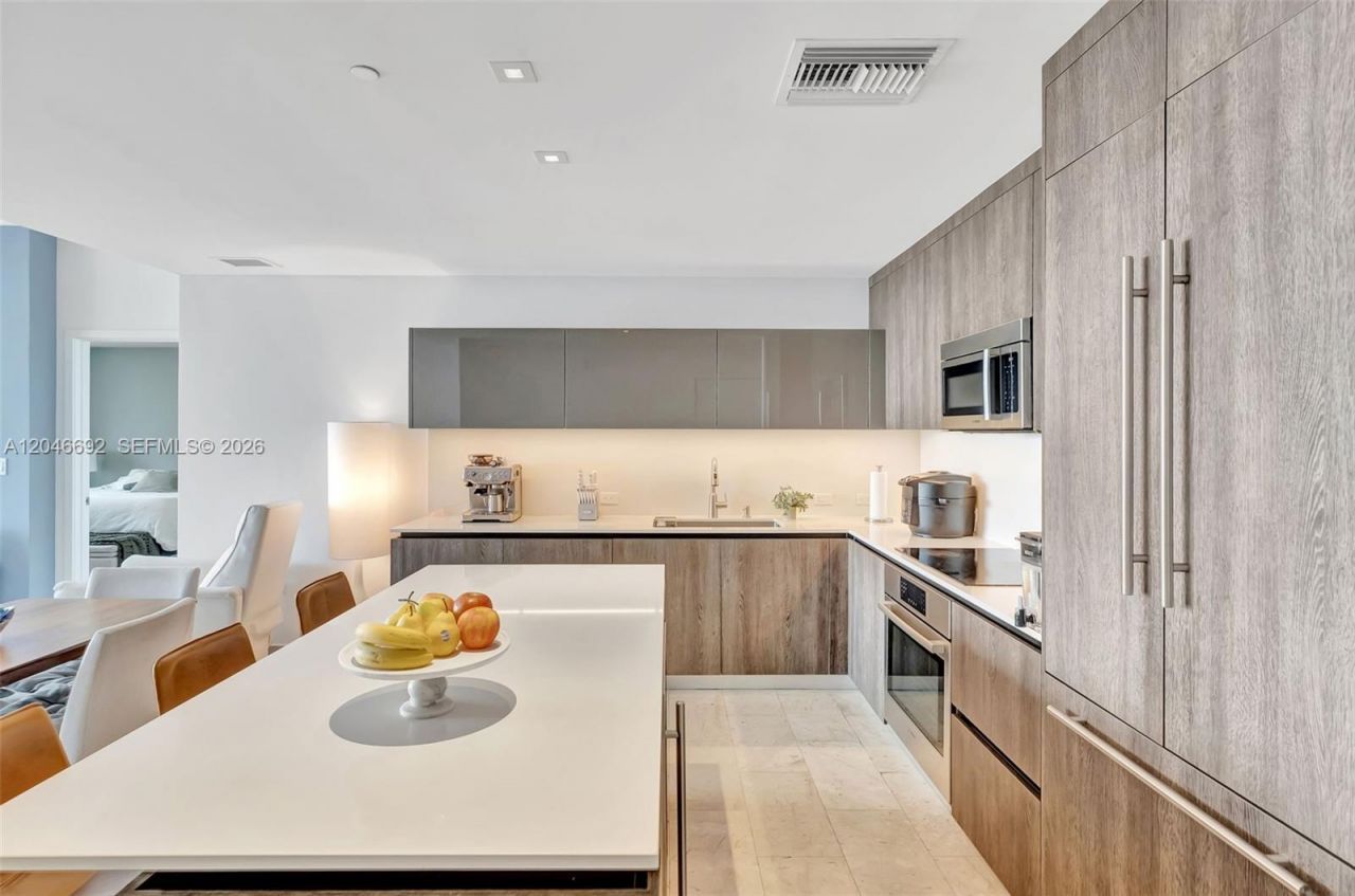 88 SW 7th St, Unit 3604, Miami, FL 33130 Photo