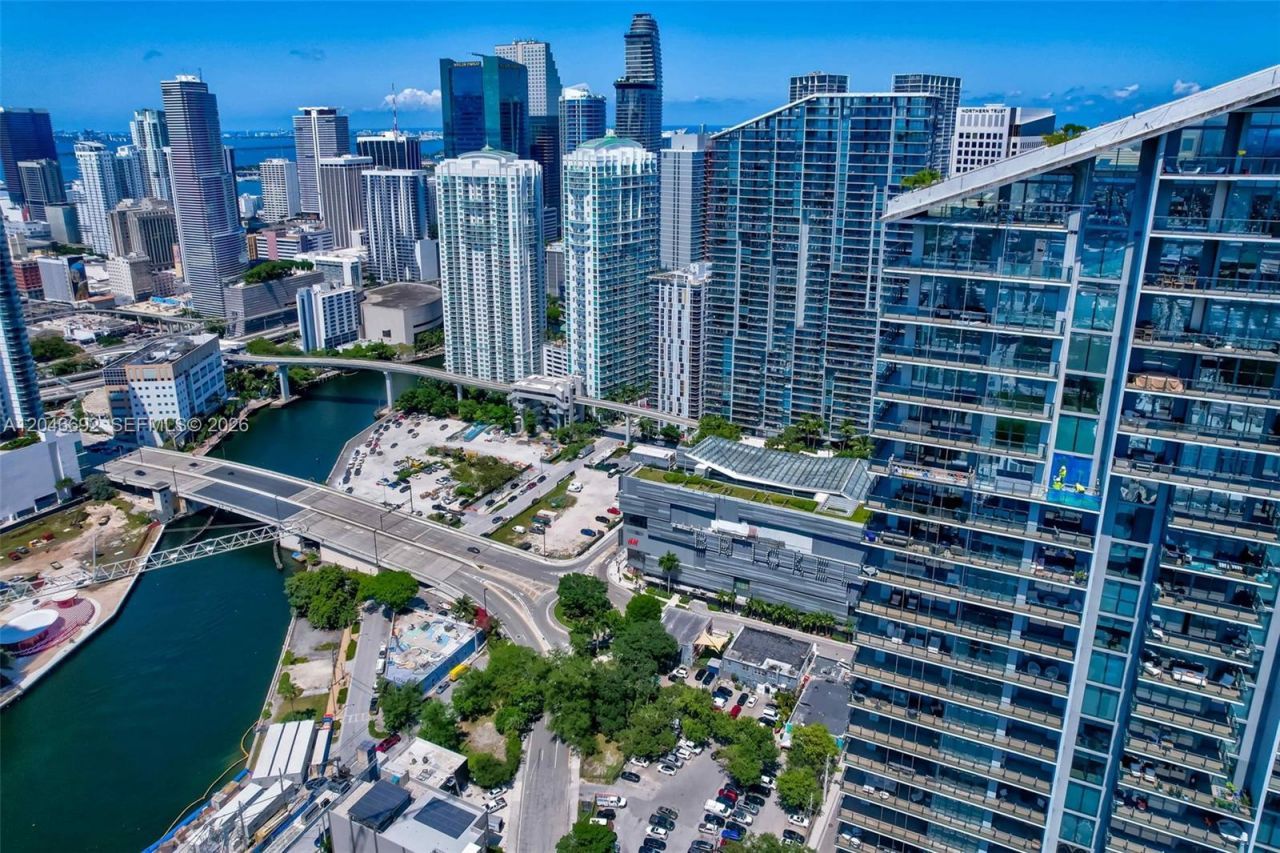 88 SW 7th St, Unit 3604, Miami, FL 33130 Photo