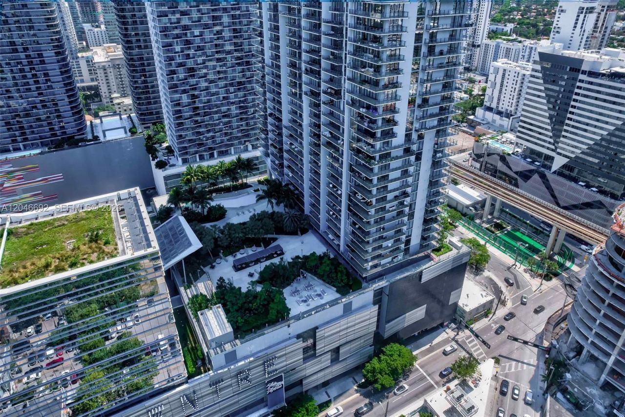 88 SW 7th St, Unit 3604, Miami, FL 33130 Photo