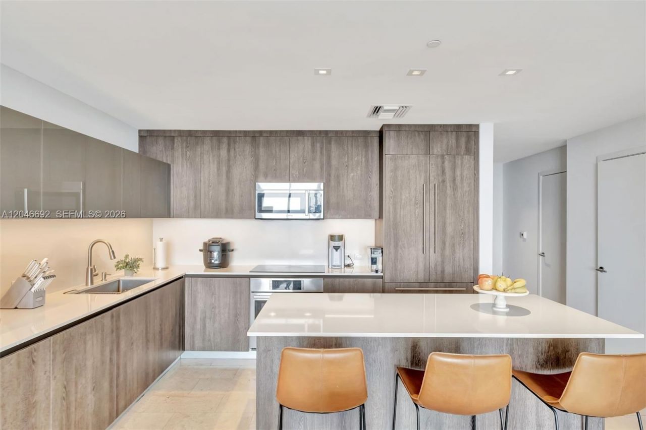 88 SW 7th St, Unit 3604, Miami, FL 33130 Photo
