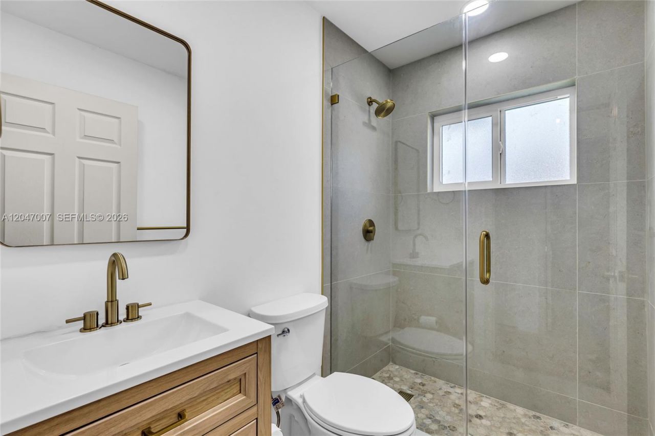 681 Pine Ridge Ter , Davie, FL 33325 Photo