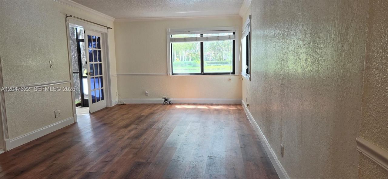 153 Lakeview Dr , Unit 104, Weston, FL 33326 Photo