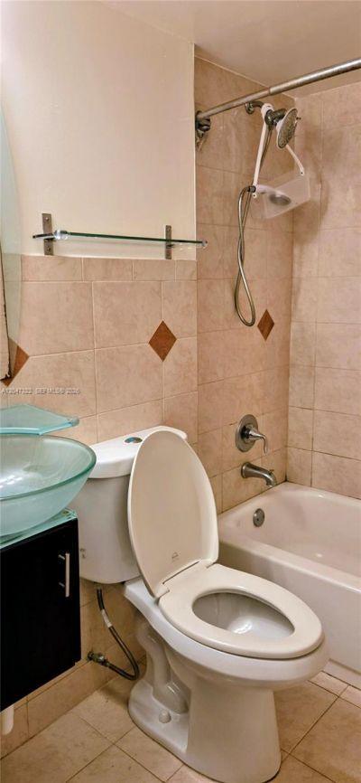 153 Lakeview Dr , Unit 104, Weston, FL 33326 Photo