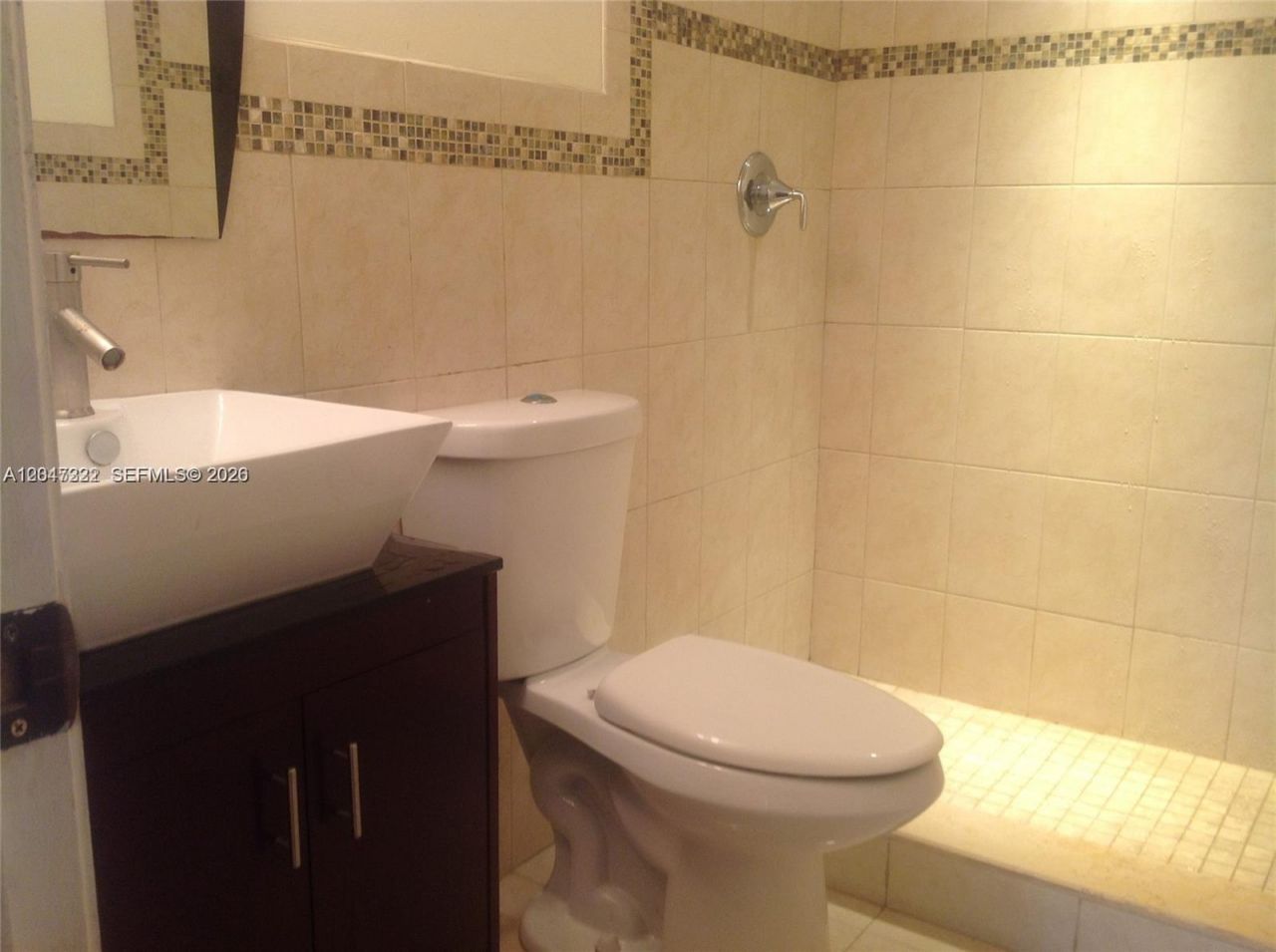 153 Lakeview Dr , Unit 104, Weston, FL 33326 Photo