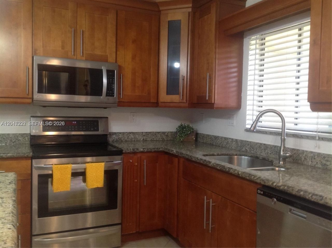 153 Lakeview Dr , Unit 104, Weston, FL 33326 Photo