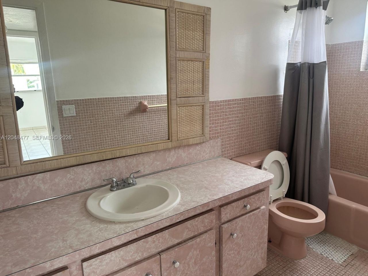 7860 Harding Ave , Unit 4B, Miami Beach, FL 33141 Photo