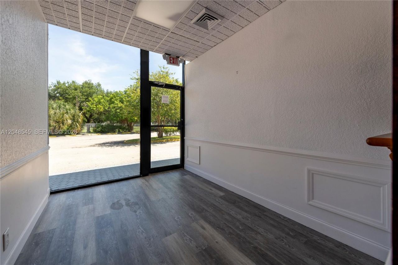 3801 N University Dr , Unit 501, Sunrise, FL 33351 Photo