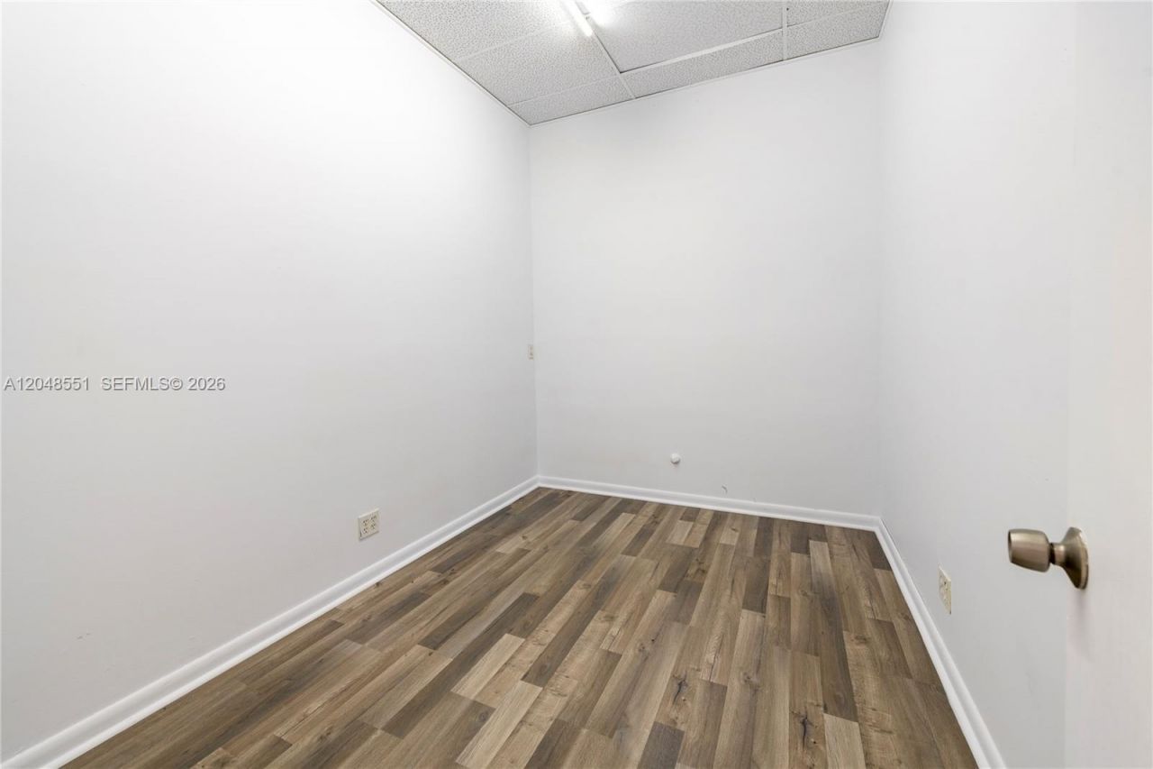 3801 N University Dr , Unit 502, Sunrise, FL 33351 Photo