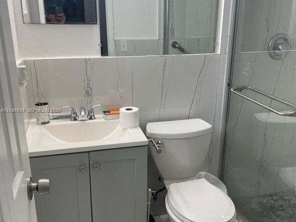 2435 Plunkett St , Unit 1, Hollywood, FL 33020