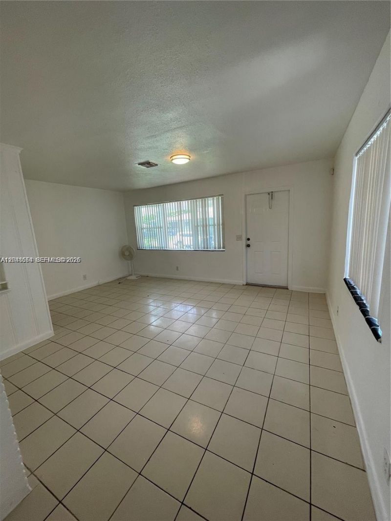 2435 Plunkett St , Unit 1, Hollywood, FL 33020 Photo