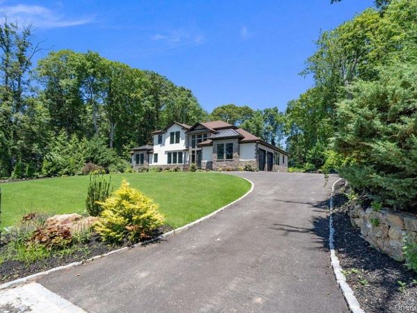 21 Arista Drive , Dix Hills, NY 11746