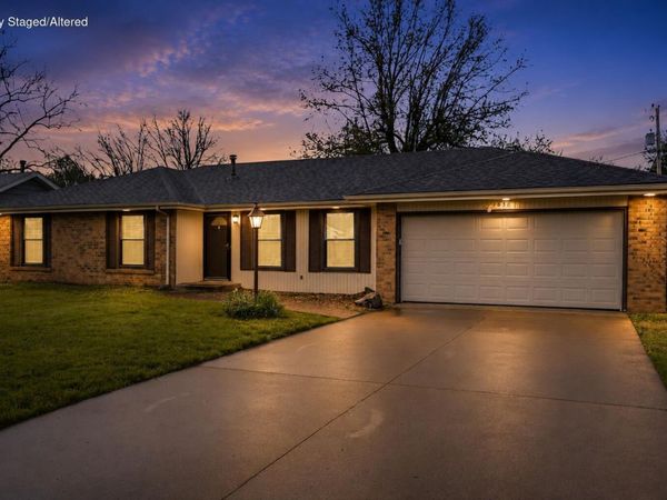 1650 E Swallow Street , Springfield, MO 65804