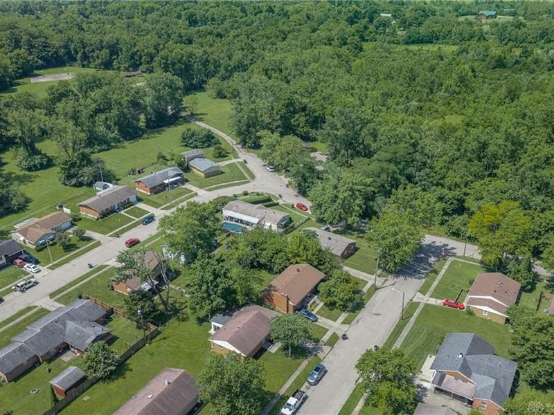 5082 Leedale Drive, Jefferson Township, OH 45417 Photo 29