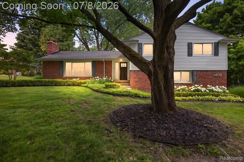 4409 W Orchard Hill Drive, Bloomfield Hills, MI 48304 Main Photo