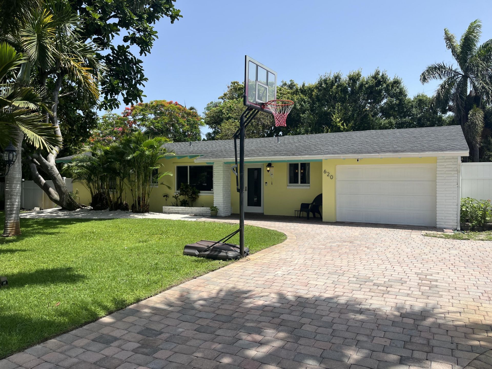 620 NE 9th Avenue, Boynton Beach, FL 33435 Photo