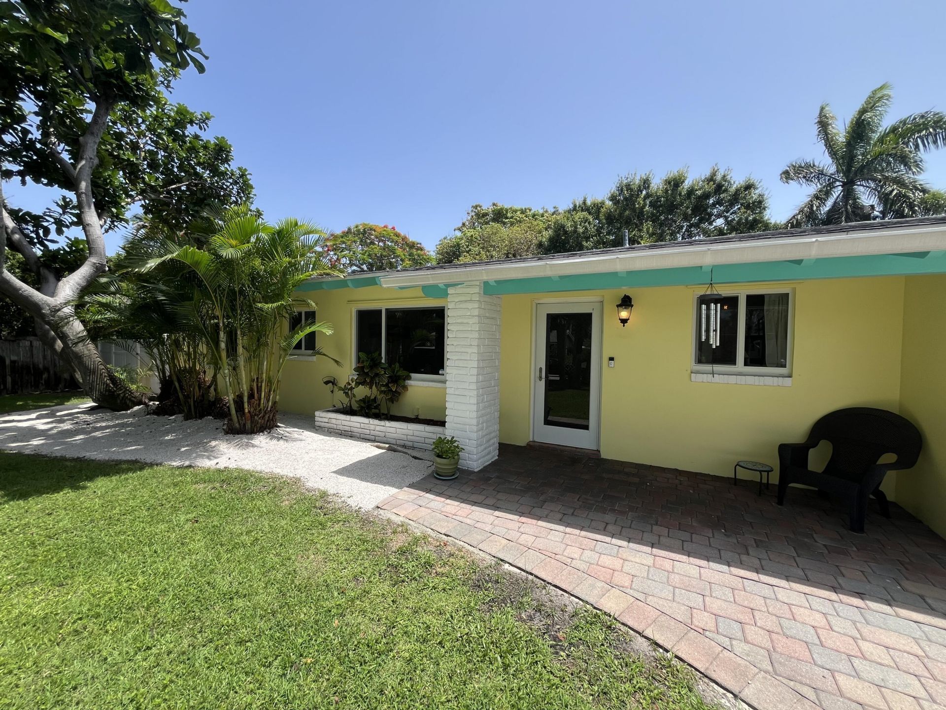 620 NE 9th Avenue, Boynton Beach, FL 33435 Photo