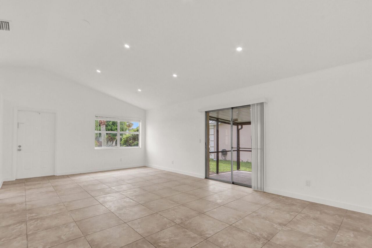 152 Wandering Trail, Jupiter, FL 33458 Photo