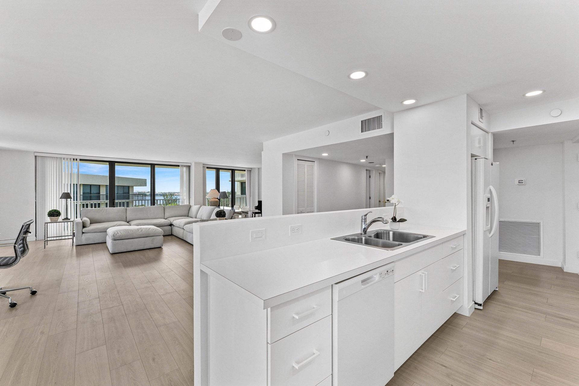 3360 S Ocean Boulevard, Unit 5fii, Palm Beach, FL 33480 Photo