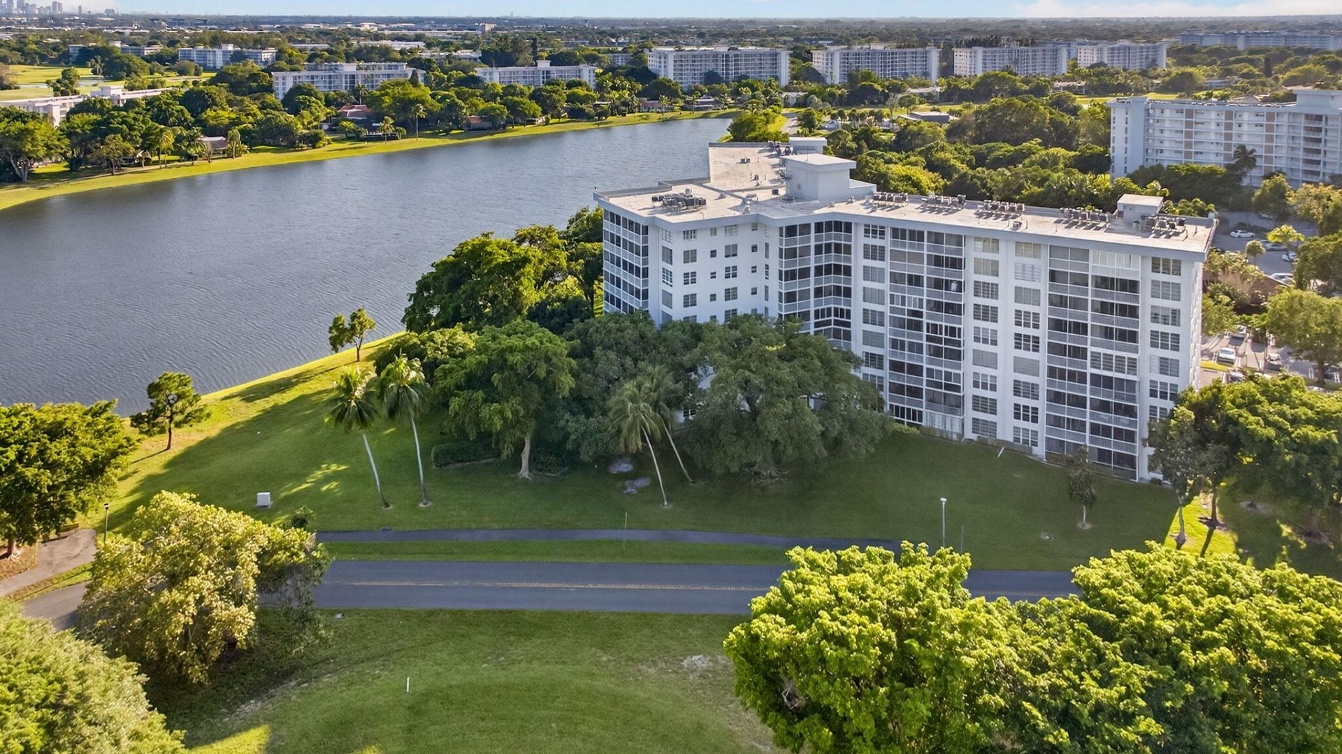 2940 N Course Drive, Unit 903, Pompano Beach, FL 33069 Photo