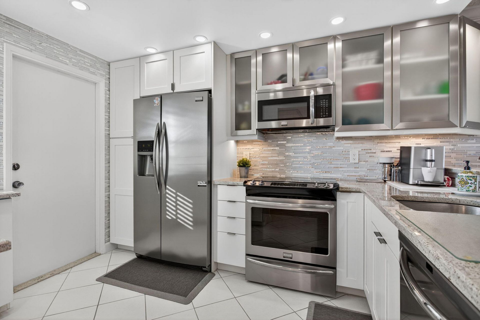 2940 N Course Drive, Unit 903, Pompano Beach, FL 33069 Photo