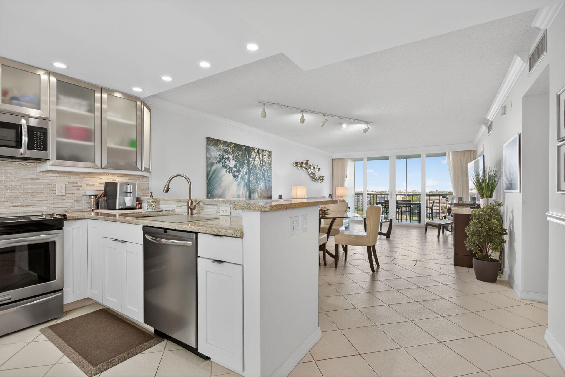2940 N Course Drive, Unit 903, Pompano Beach, FL 33069 Photo