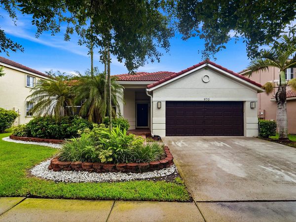 970 Tulip Circle, Weston, FL 33327