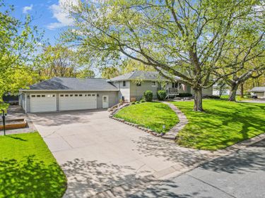 1345 Elsinore Circle, Long Lake, MN 55356
