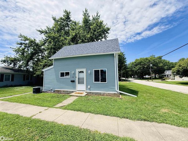 700 S Vine, Creston, IA 50801