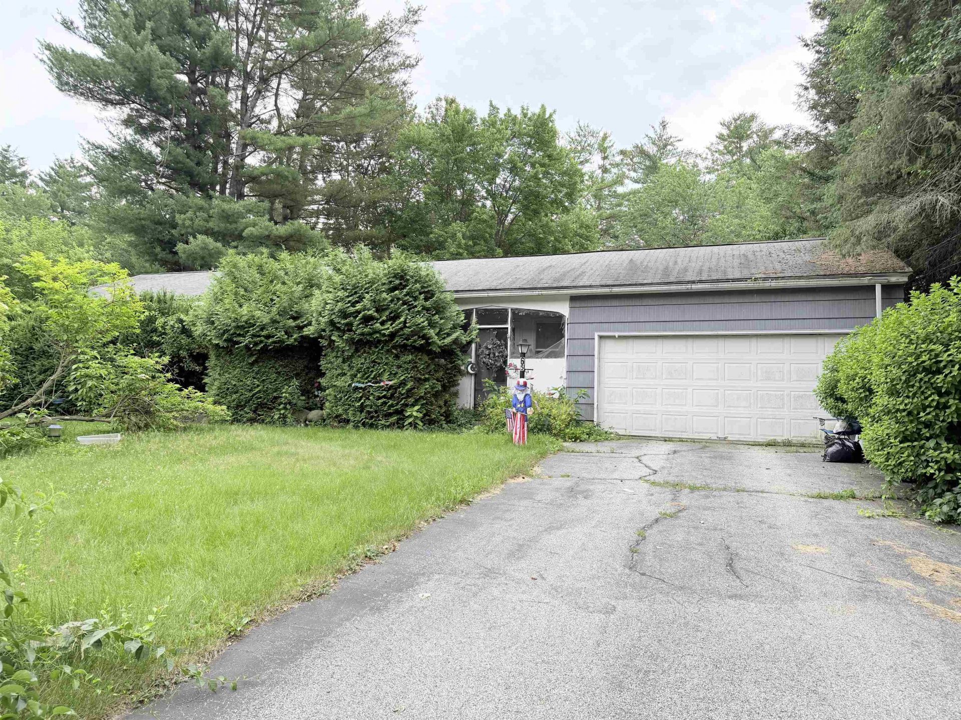 65 River Road, Allenstown, NH 03275 Main Photo