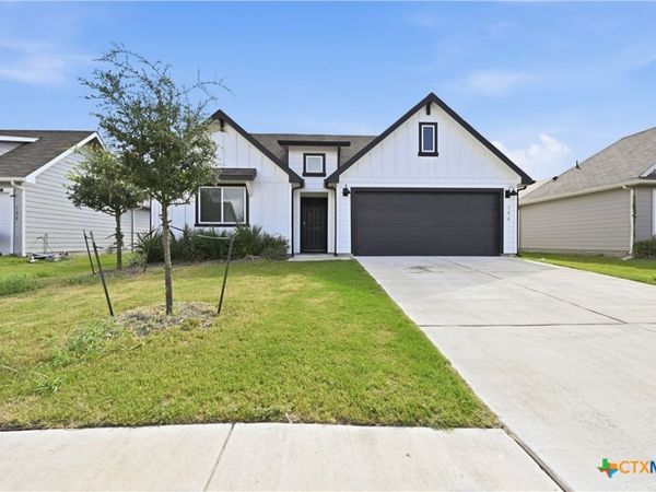 326 N Richland Drive , Lockhart, TX 78644