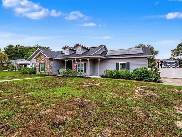 606 ROYAL CREST DRIVE , BRANDON, FL 33511
