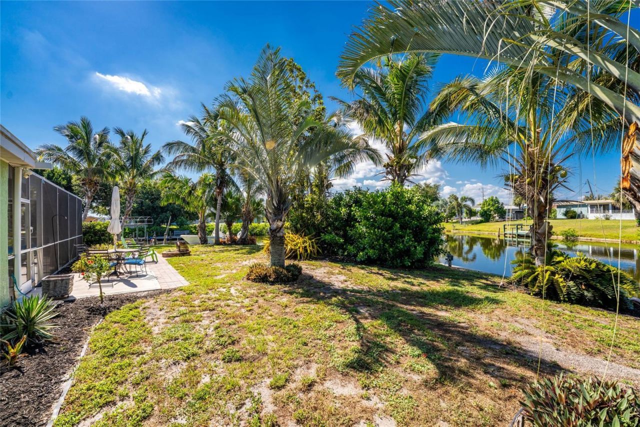 103 Rodgers Avenue Ne, Port Charlotte, FL 33952 Photo