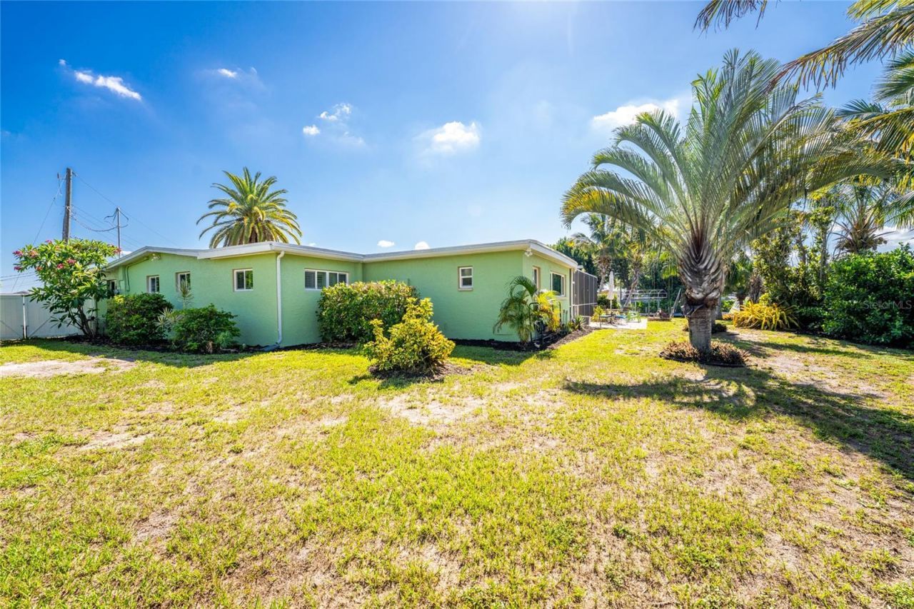 103 Rodgers Avenue Ne, Port Charlotte, FL 33952 Photo