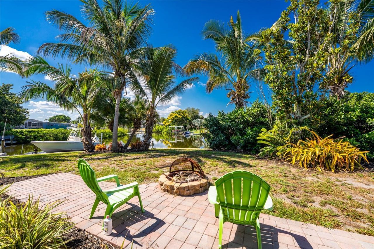 103 Rodgers Avenue Ne, Port Charlotte, FL 33952 Photo