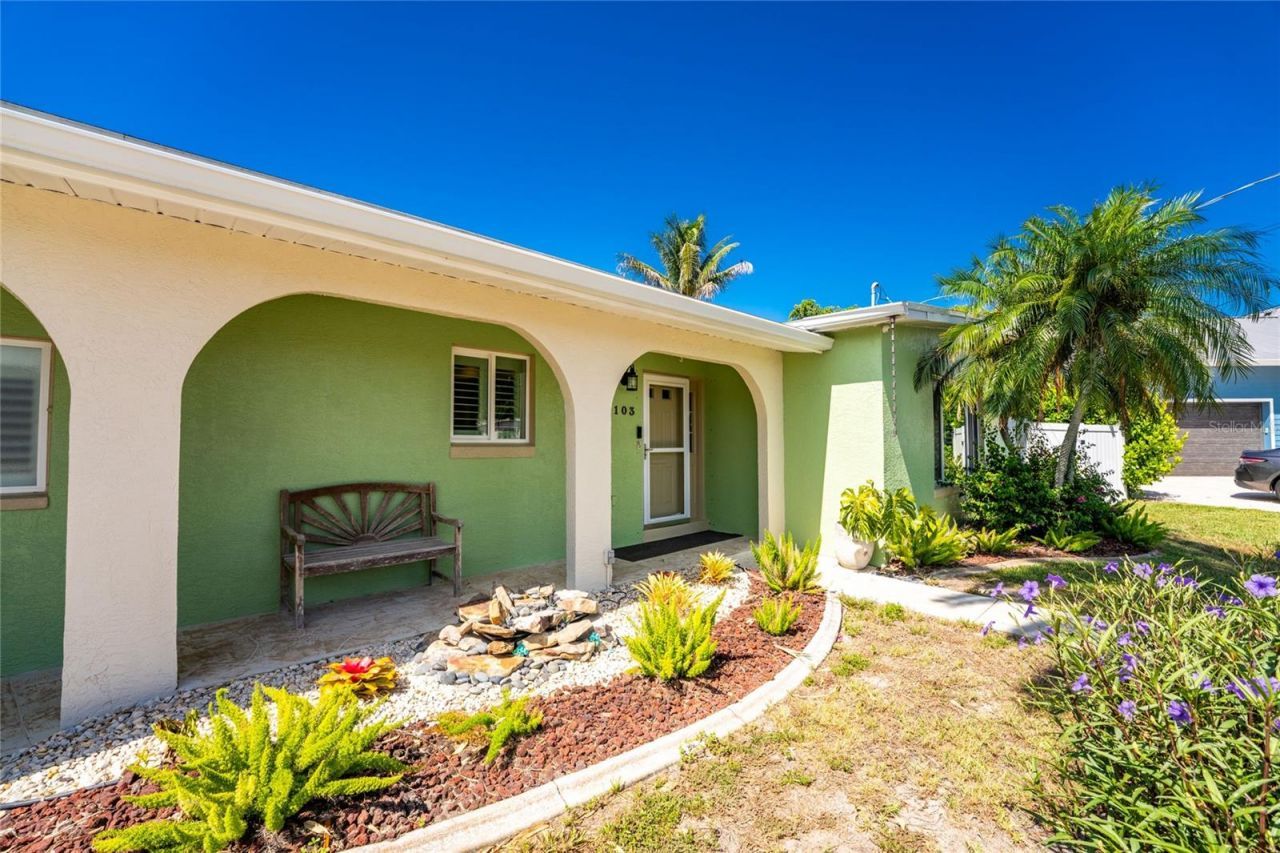 103 Rodgers Avenue Ne, Port Charlotte, FL 33952 Photo