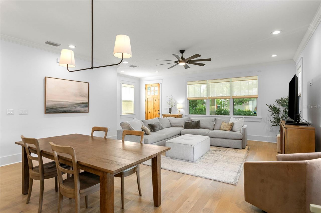 213 W Elm Street, Tampa, FL 33604 Photo