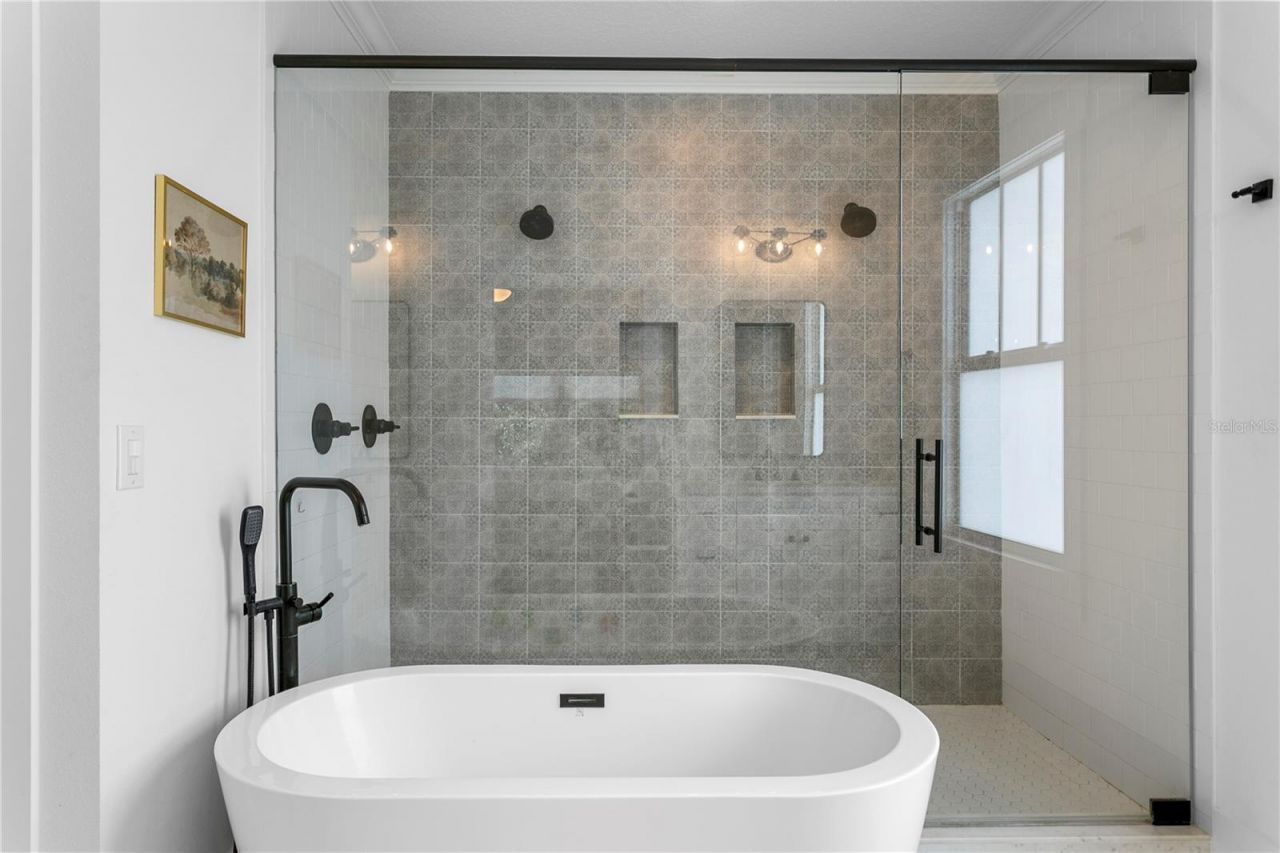 213 W Elm Street, Tampa, FL 33604 Photo
