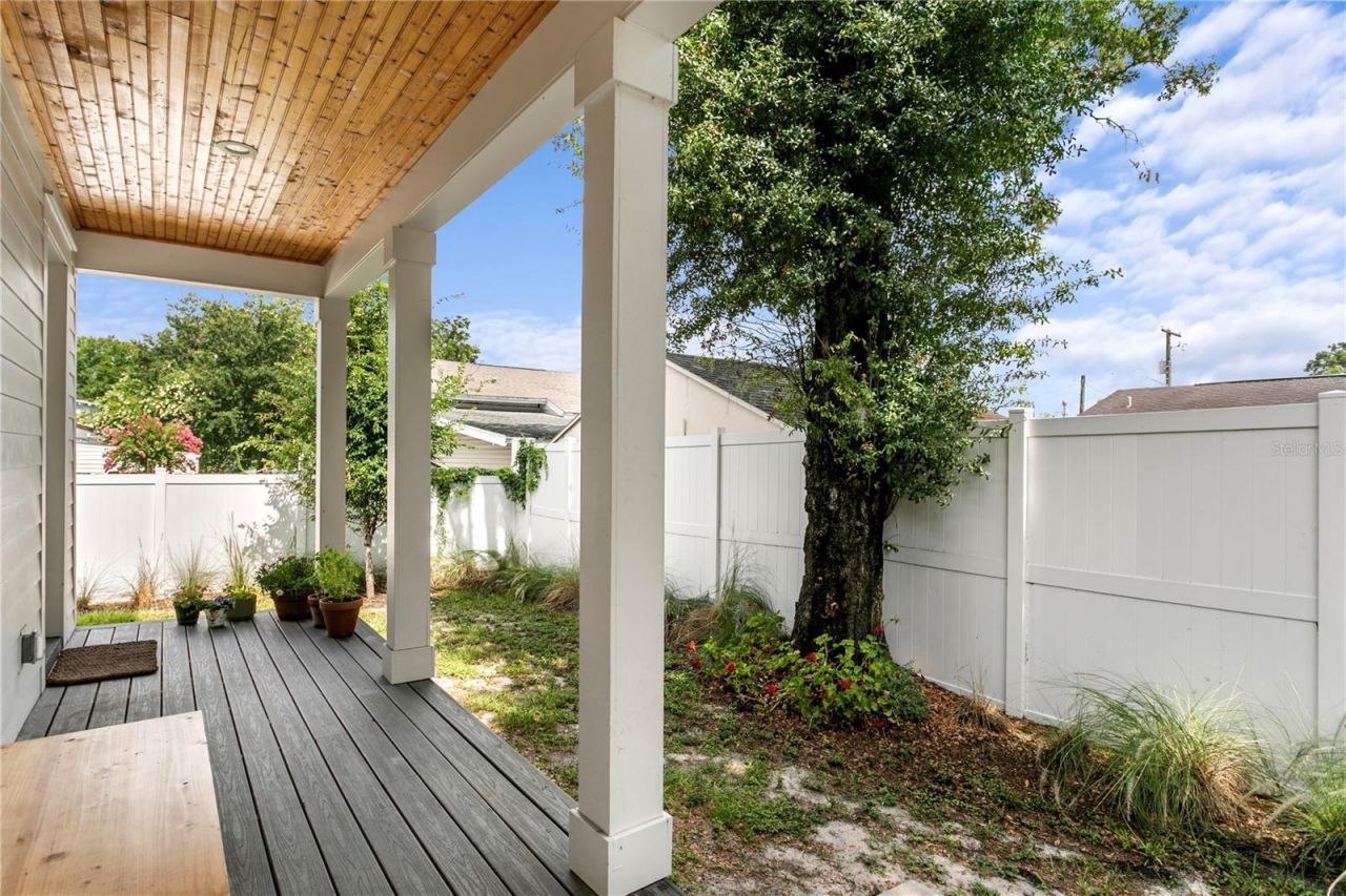 213 W Elm Street, Tampa, FL 33604 Photo