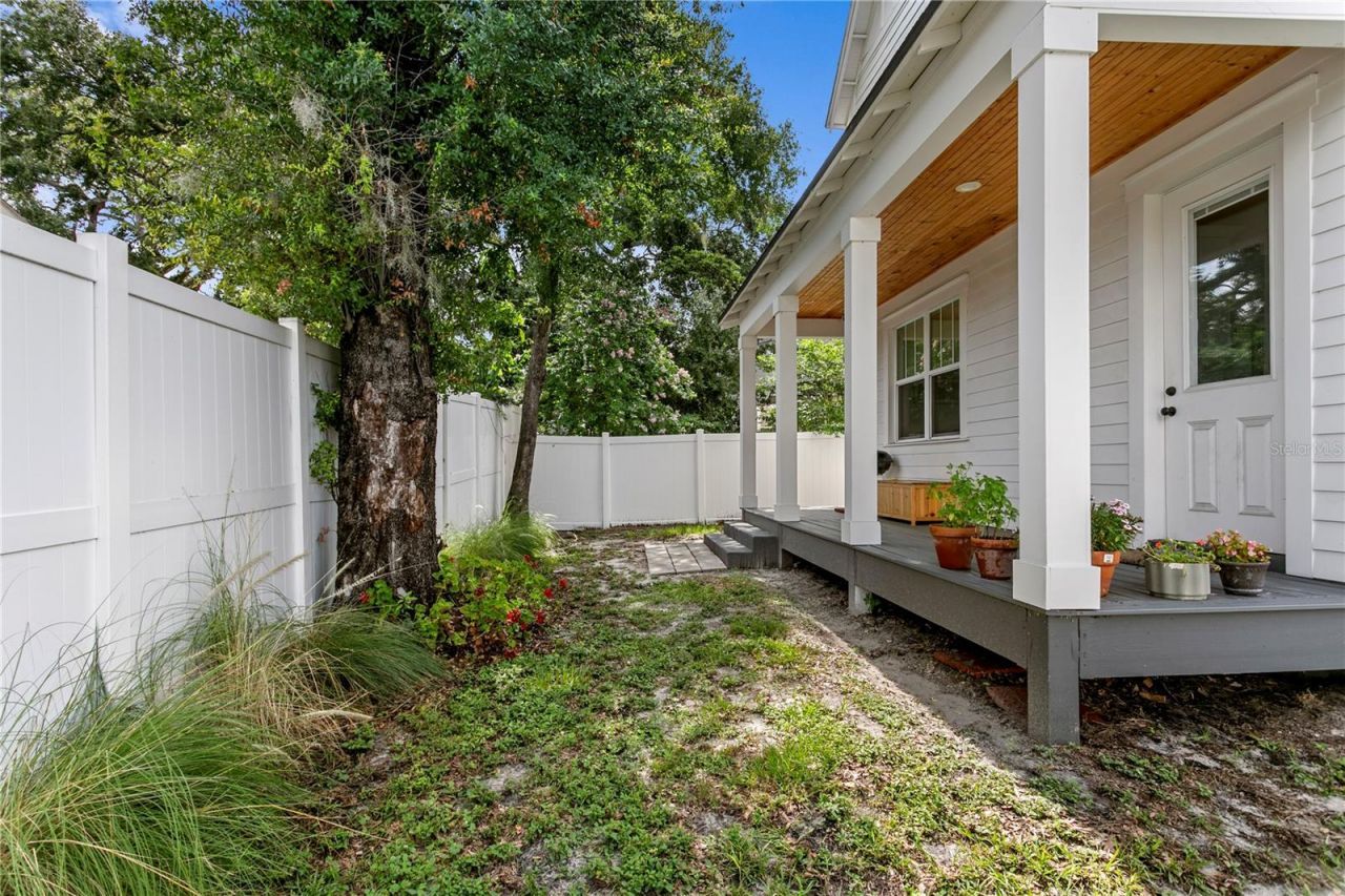 213 W Elm Street, Tampa, FL 33604 Photo