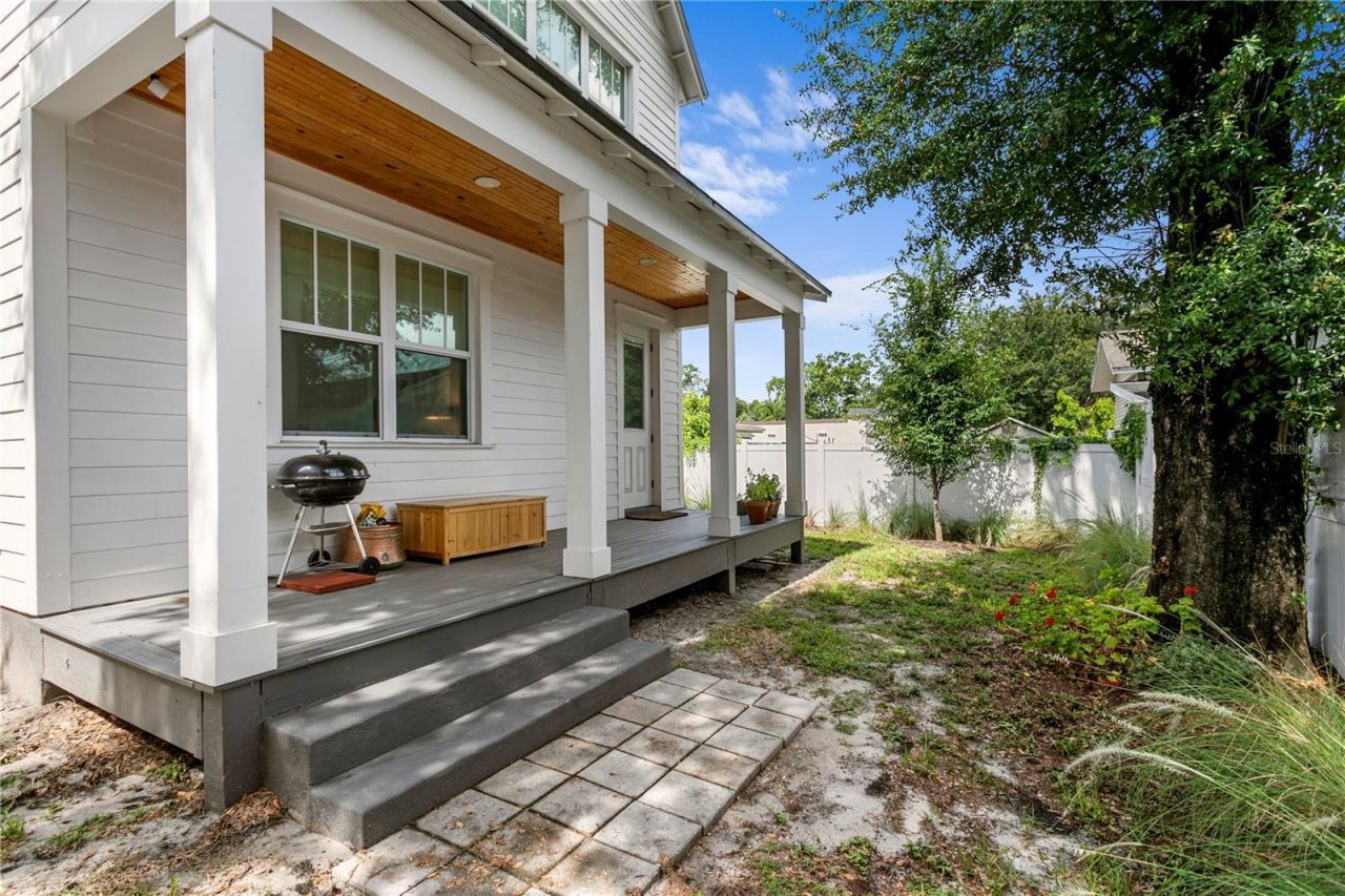 213 W Elm Street, Tampa, FL 33604 Photo