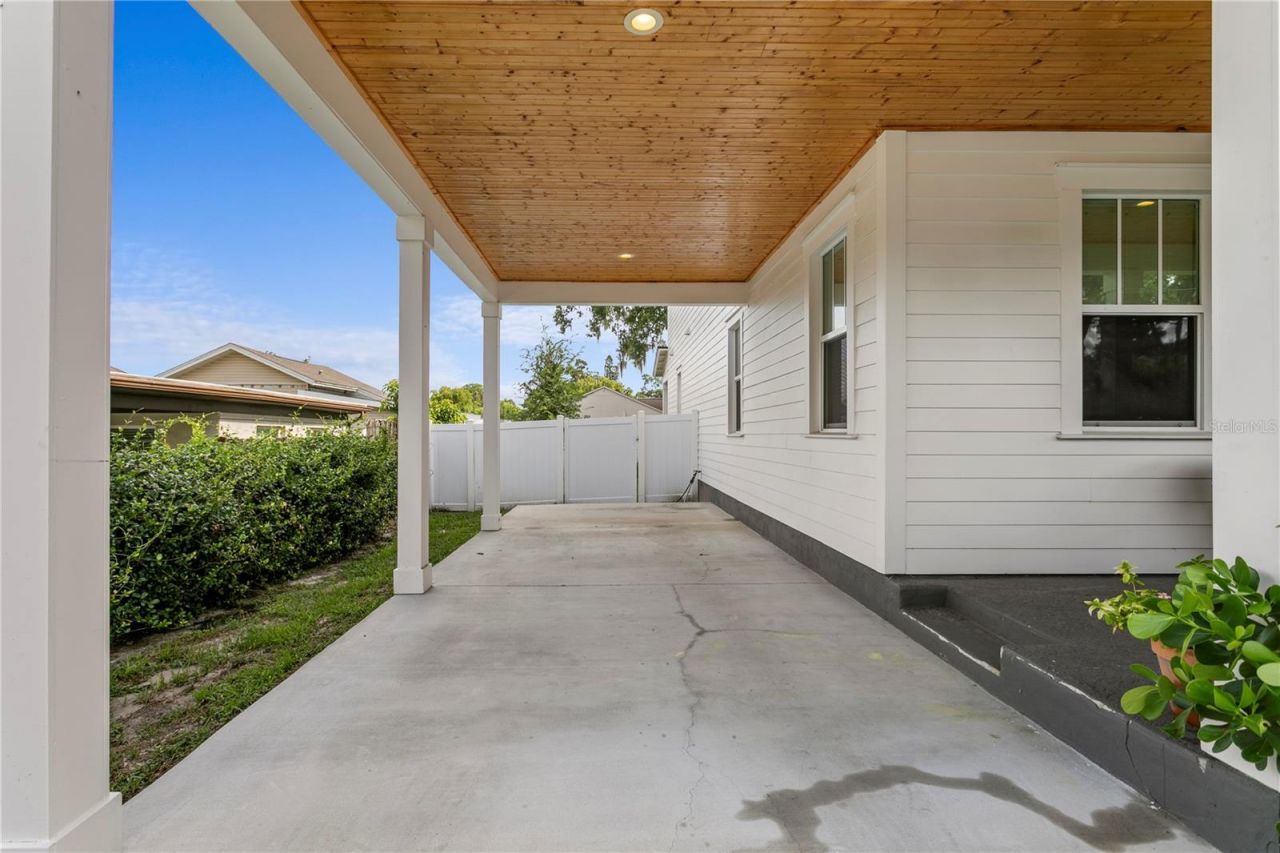 213 W Elm Street, Tampa, FL 33604 Photo