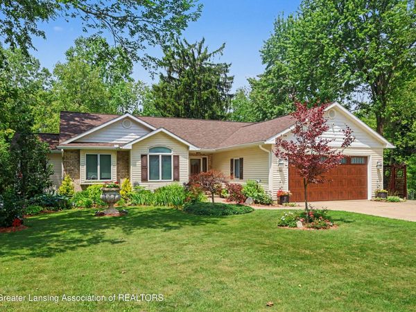11763 W Andre Drive, Grand Ledge, MI 48837