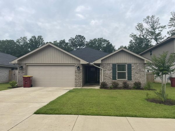 124 Ridgeway Circle, Crestview, FL 32536
