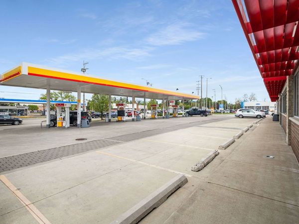 1605 S River Road , Unit B, Des Plaines, IL 60018