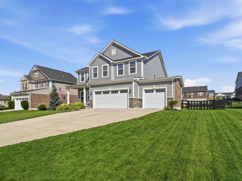 748 E Brooke Drive, Monroe, OH 45050 Photo 11