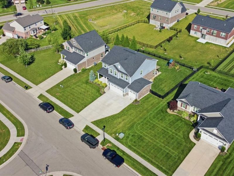 748 E Brooke Drive, Monroe, OH 45050 Photo 4