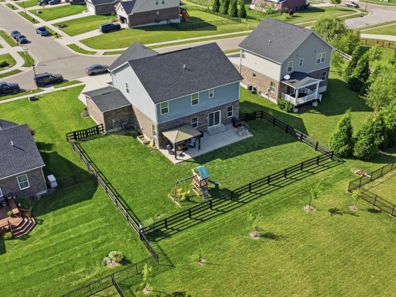748 E Brooke Drive, Monroe, OH 45050 Photo 6