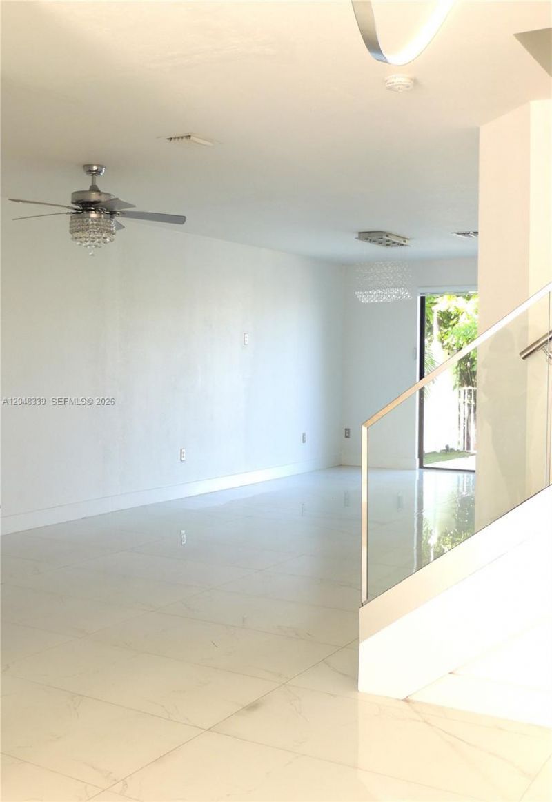 9336 W 34th Ct , Hialeah, FL 33018 Photo